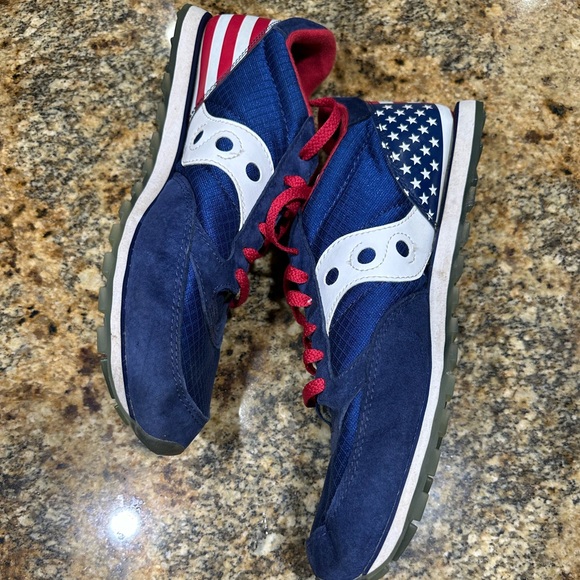 Saucony Jazz Low Pro Sneakers - Picture 3 of 15